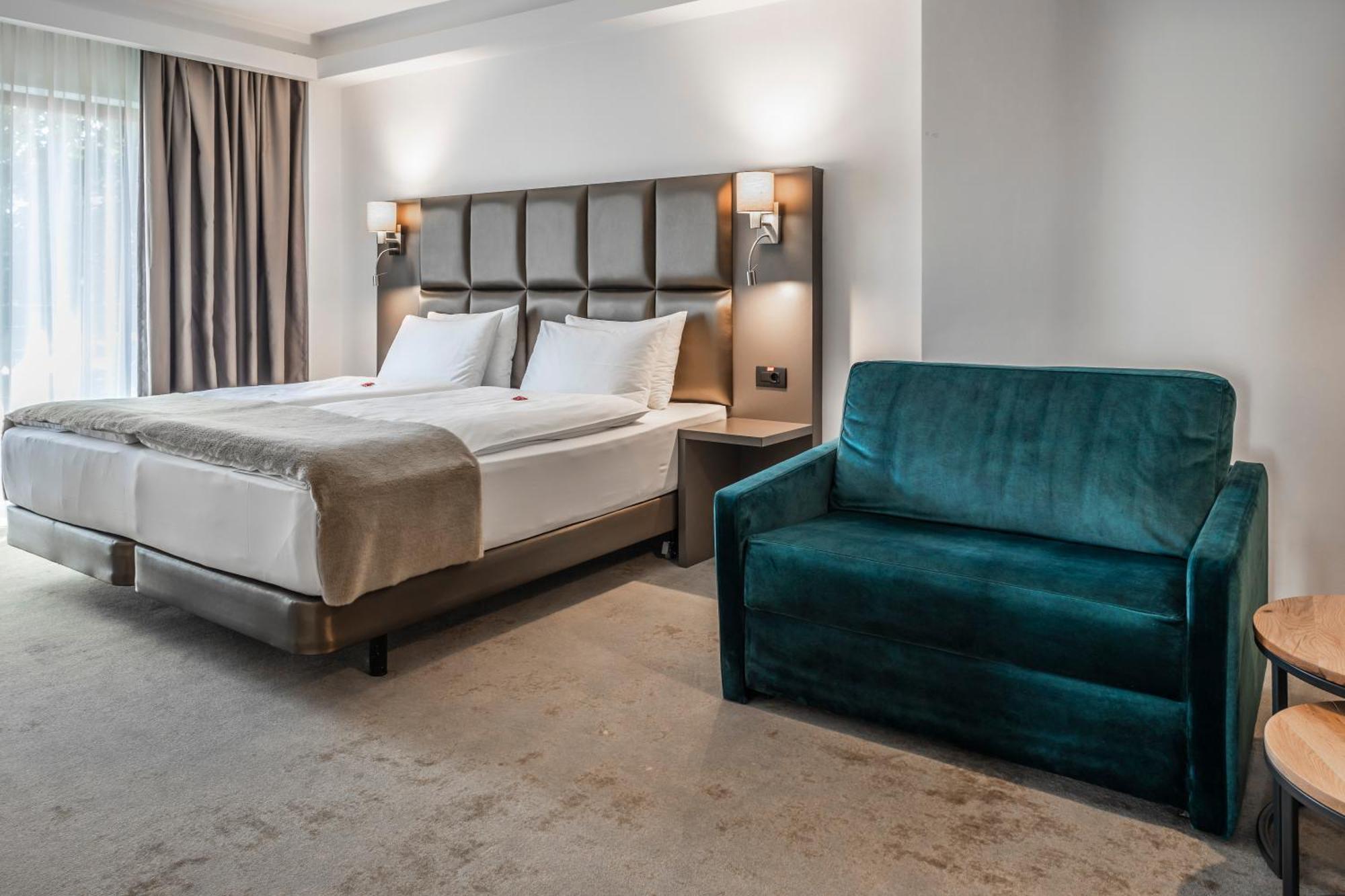 Charm Boutique Hotel サトゥ・マーレ エクステリア 写真