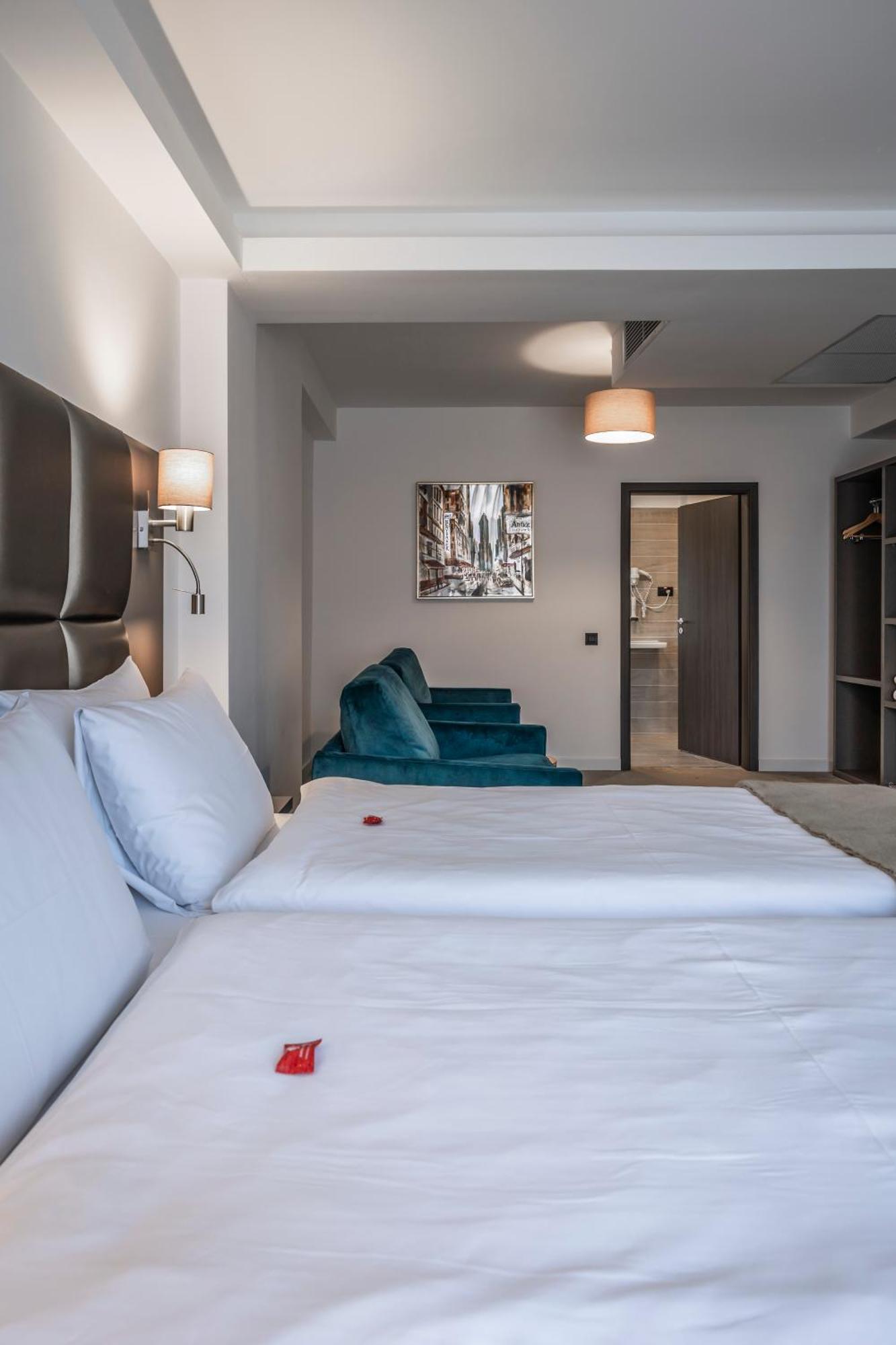 Charm Boutique Hotel サトゥ・マーレ エクステリア 写真