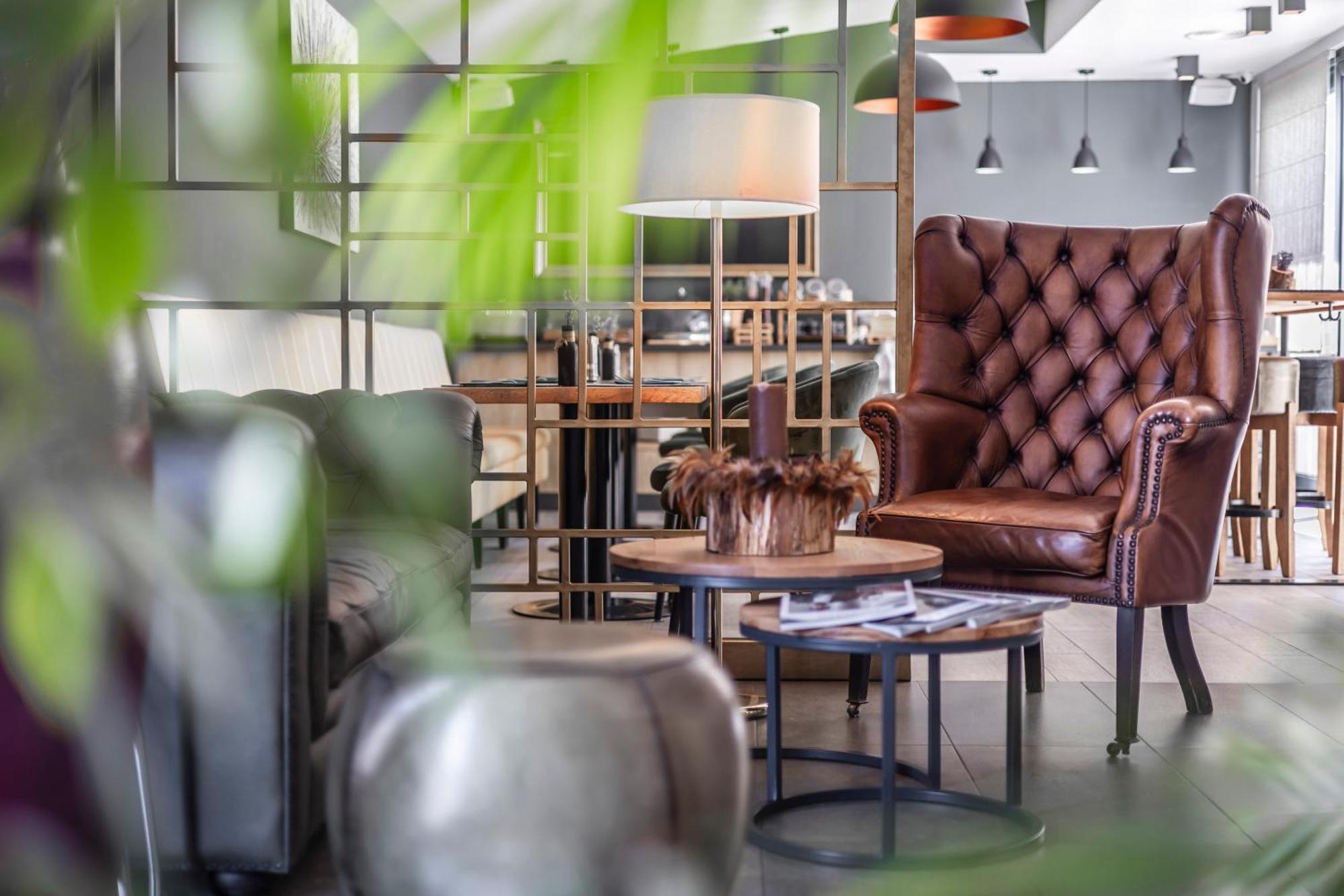 Charm Boutique Hotel サトゥ・マーレ エクステリア 写真