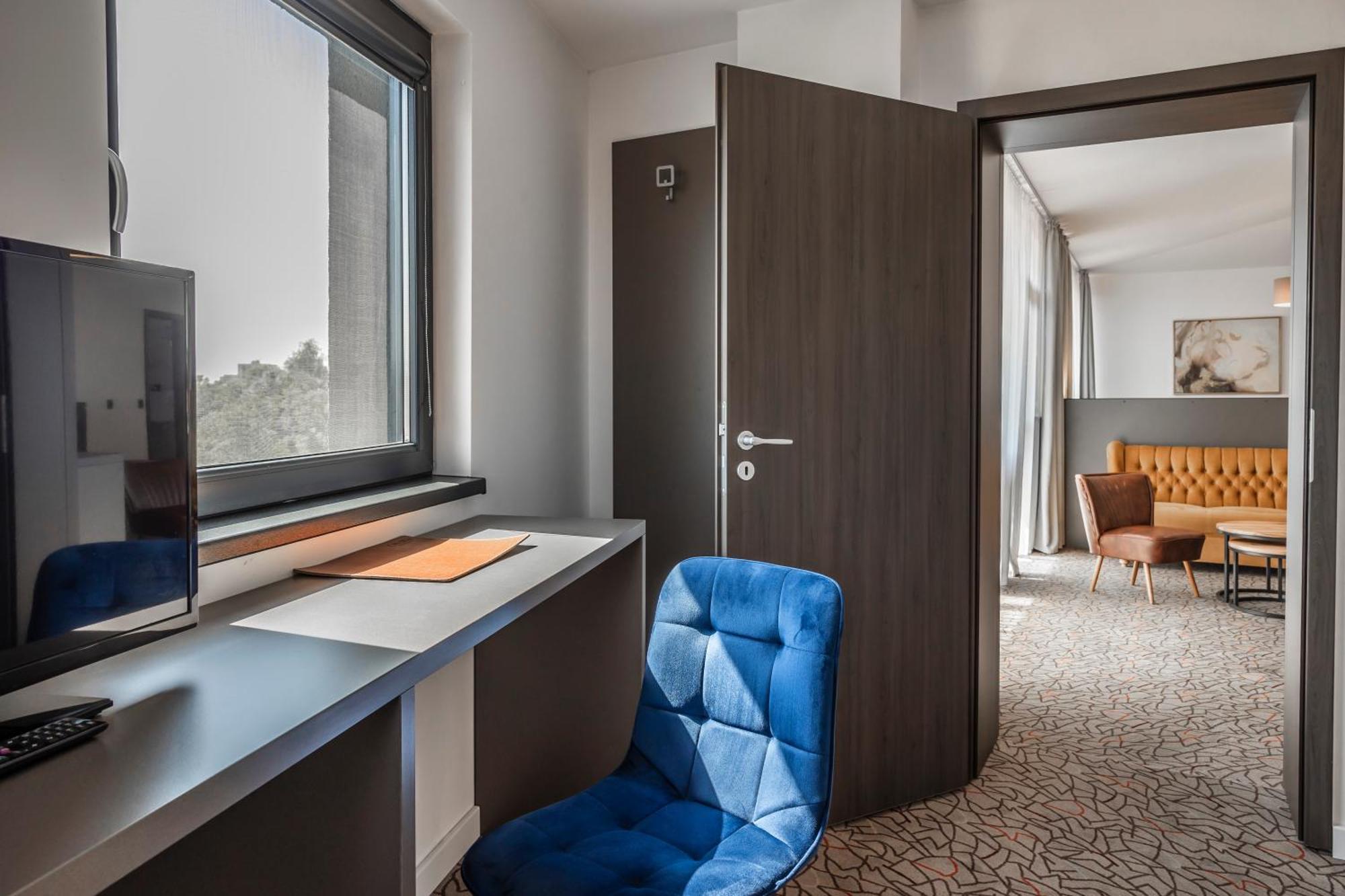Charm Boutique Hotel サトゥ・マーレ エクステリア 写真