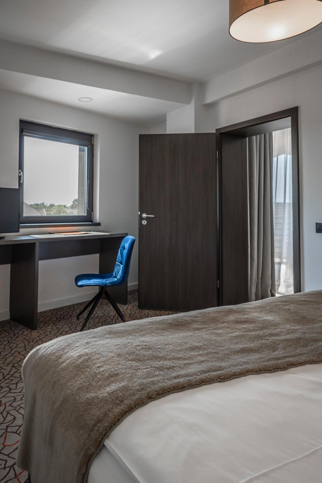 Charm Boutique Hotel サトゥ・マーレ エクステリア 写真