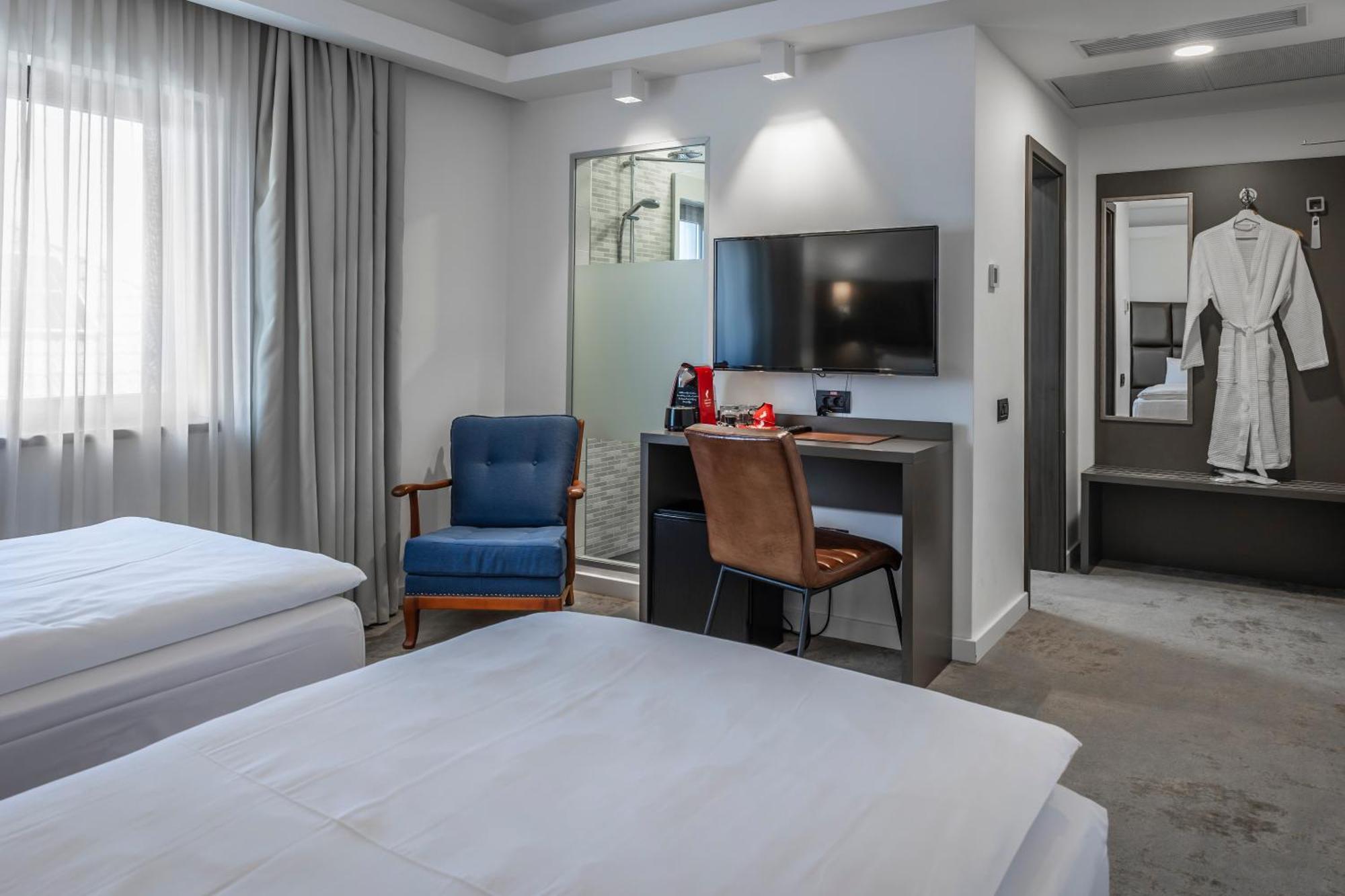 Charm Boutique Hotel サトゥ・マーレ エクステリア 写真